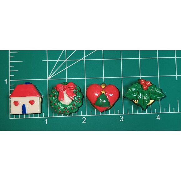 Vintage 1993 Current Inc Holiday Mini Button Covers Christmas Holly Wreath House - Picture 5 of 5